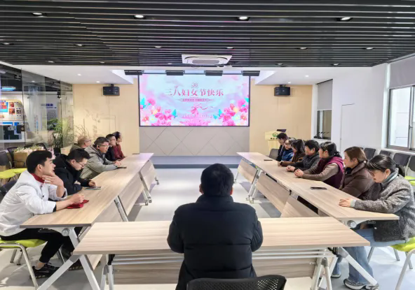 640鹅鹅鹅.webp.png